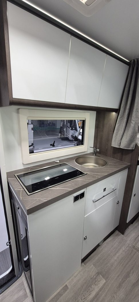 Benimar Yrteo Y861 - Meglioli Camper - foto 3