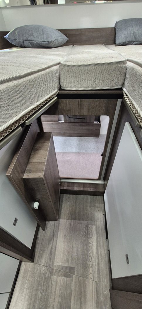 Benimar Yrteo Y861 - Meglioli Camper - foto 7