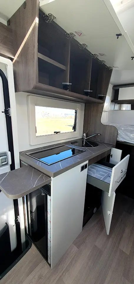 Camper Benimar Yrteo Y840 - Camper Semintegrale | Meglioli Camper - foto 5