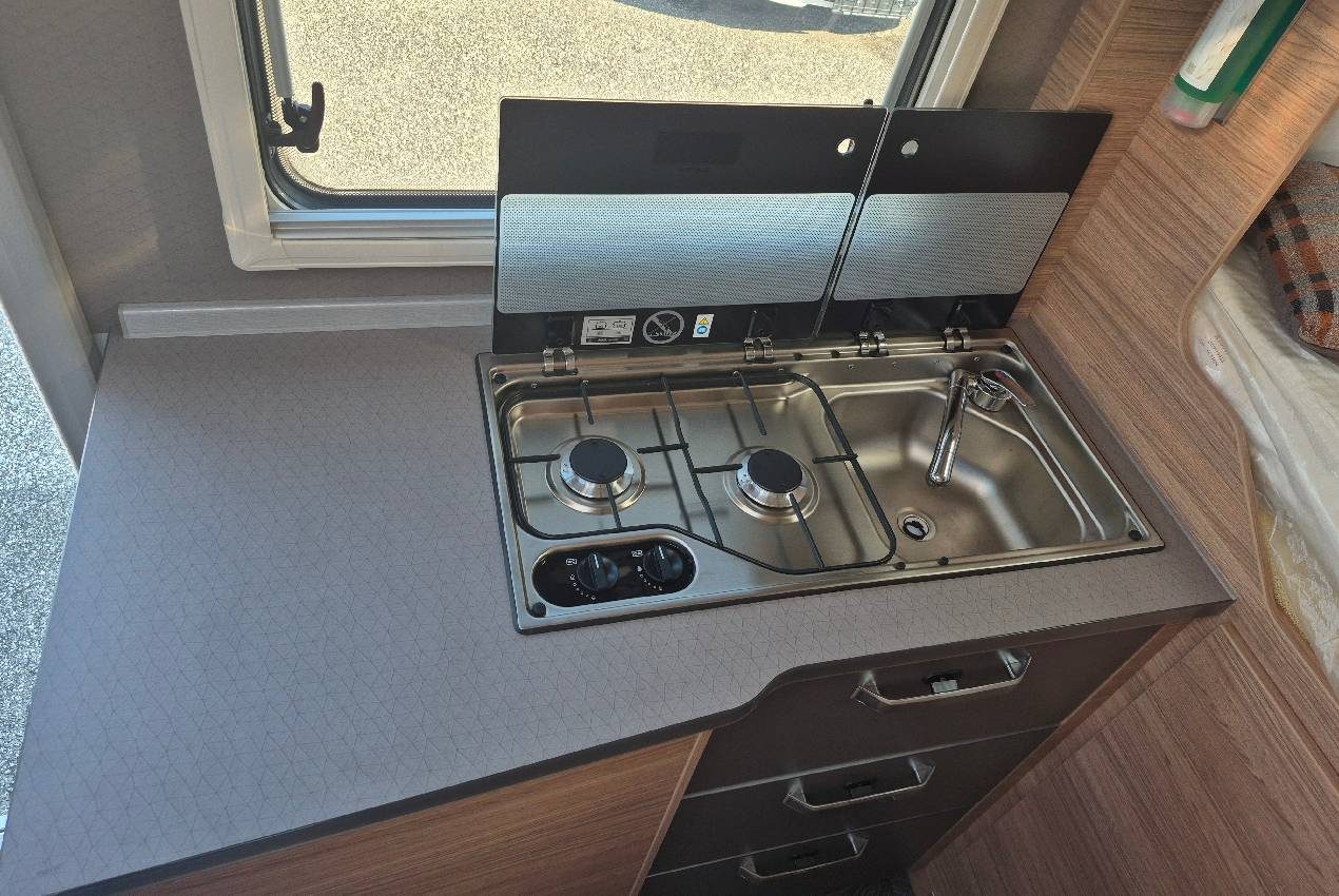 Camper Semintegrale Weinsberg X-Cursion van 500 MQ ed. Pepper Nuovo - foto 8