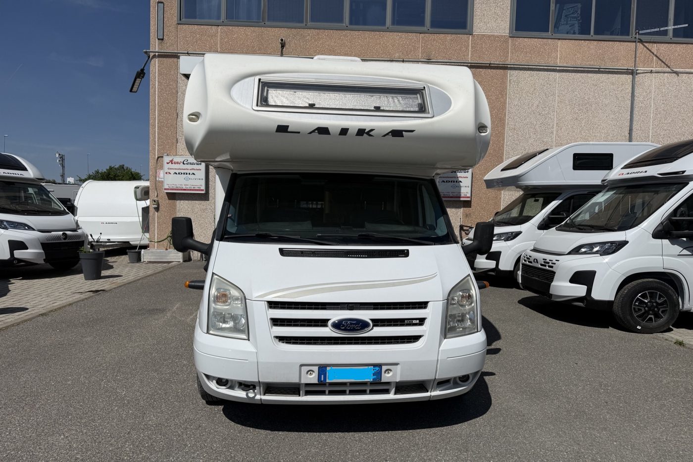 Laika X 700 - Arno Caravan