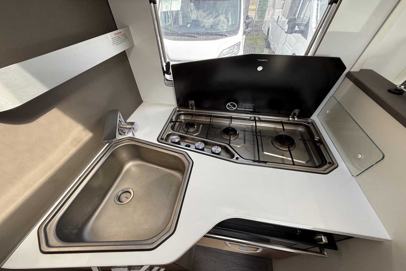 Adria Matrix Plus 670 SL - Arno Caravan - foto 10