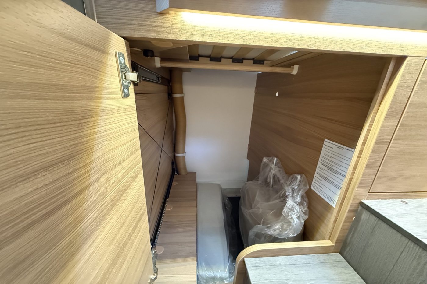 Adria Matrix Plus 670 SL - Arno Caravan - foto 18