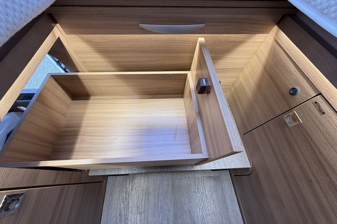 Adria Matrix Plus 670 SL - Arno Caravan - foto 19