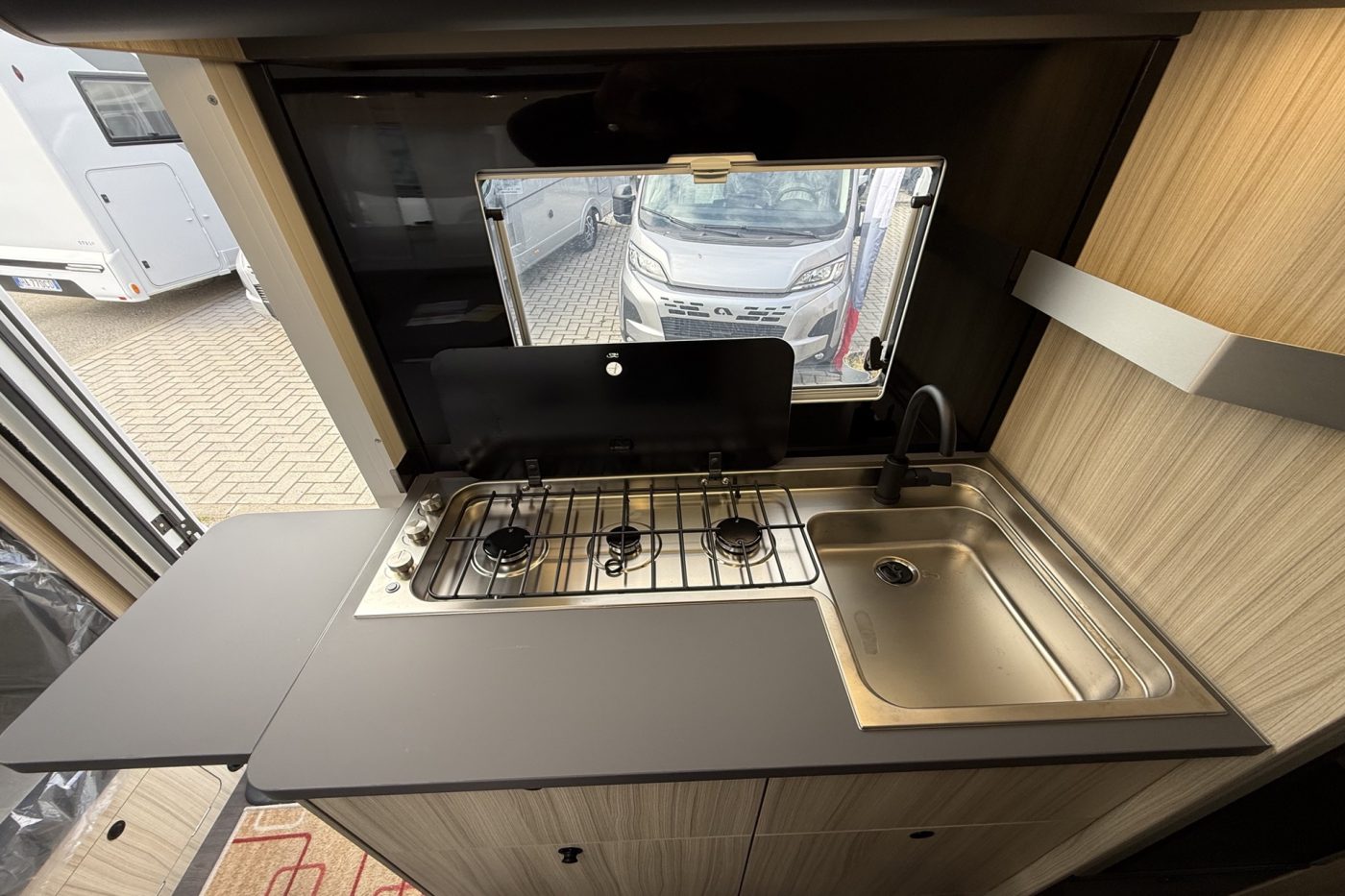 Sun Living Confort A 75 DP BY ADRIA - Arno Caravan - foto 7