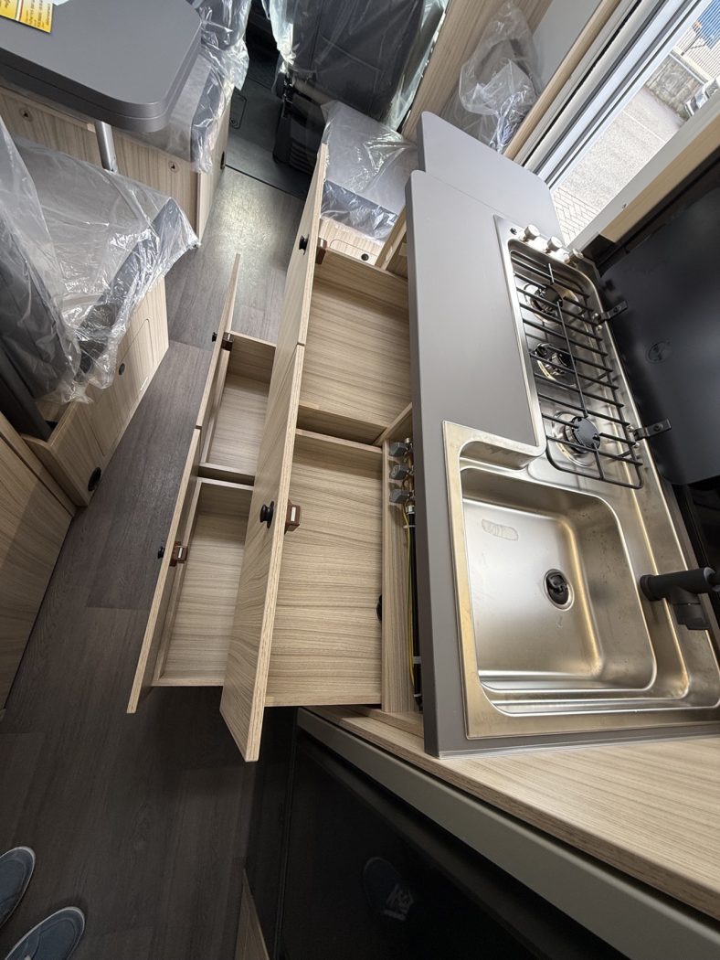 Sun Living Confort A 75 DP BY ADRIA - Arno Caravan - foto 8