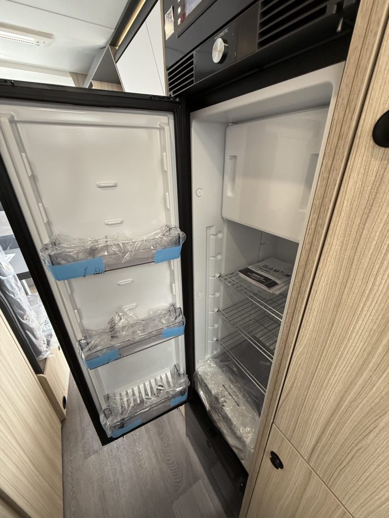 Sun Living Confort A 75 DP BY ADRIA - Arno Caravan - foto 9