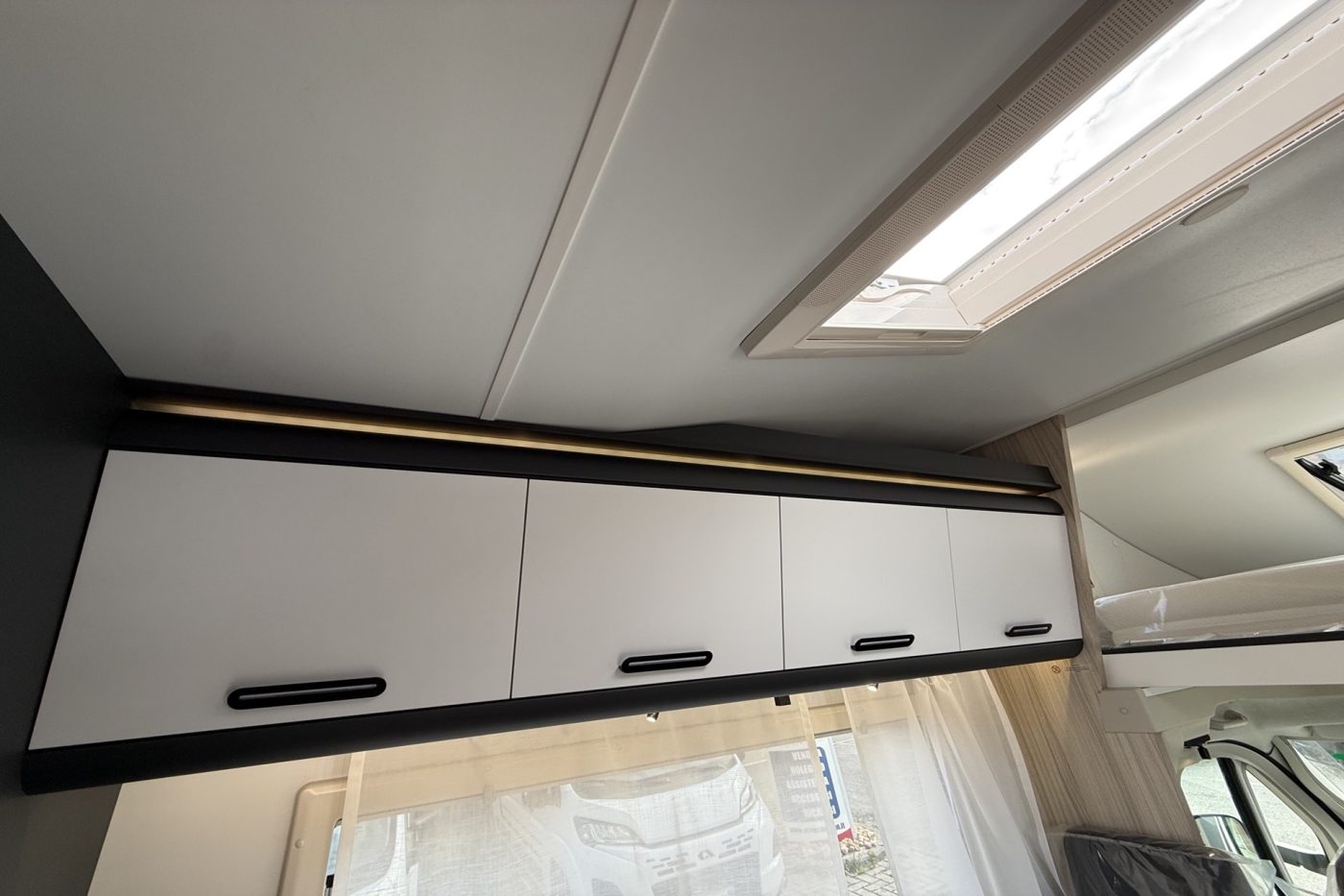 Sun Living Confort A 75 DP BY ADRIA - Arno Caravan - foto 16