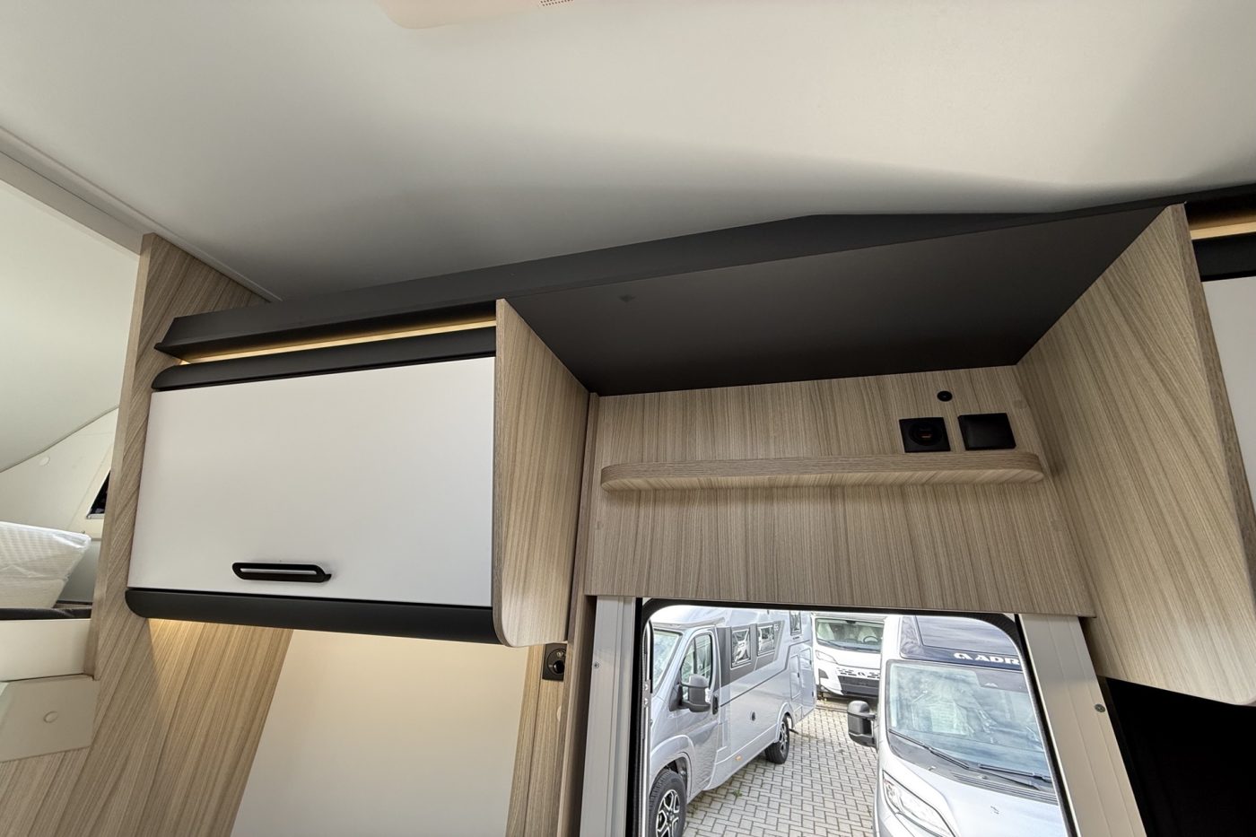 Sun Living Confort A 75 DP BY ADRIA - Arno Caravan - foto 17