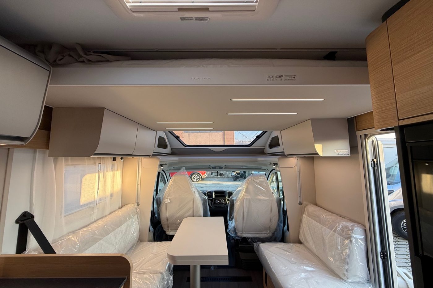 Adria Matrix Axess 650 DL - Arno Caravan - foto 9