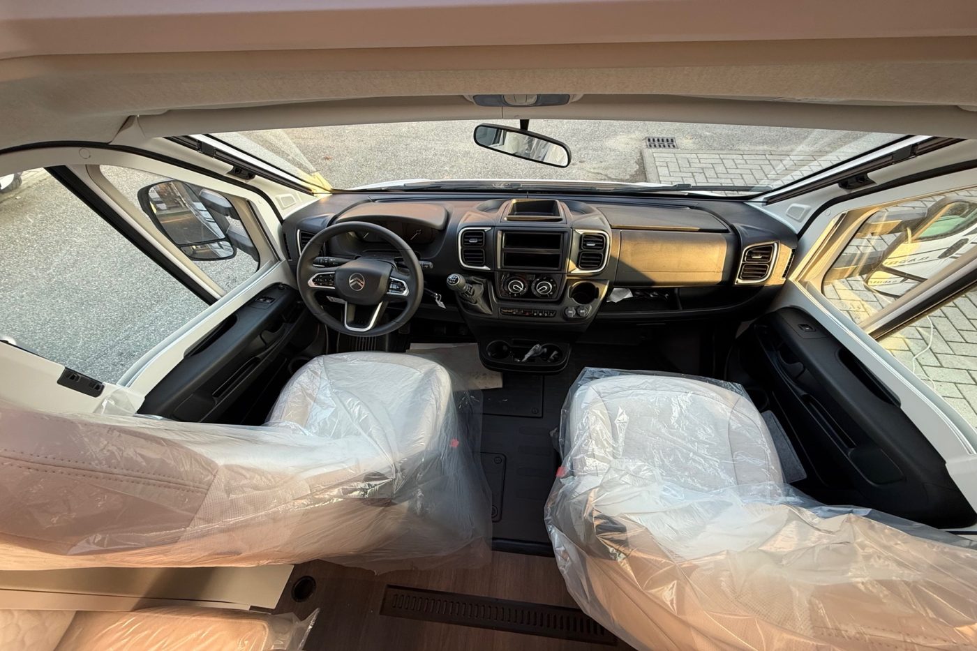 Adria Matrix Axess 650 DL - Arno Caravan - foto 18