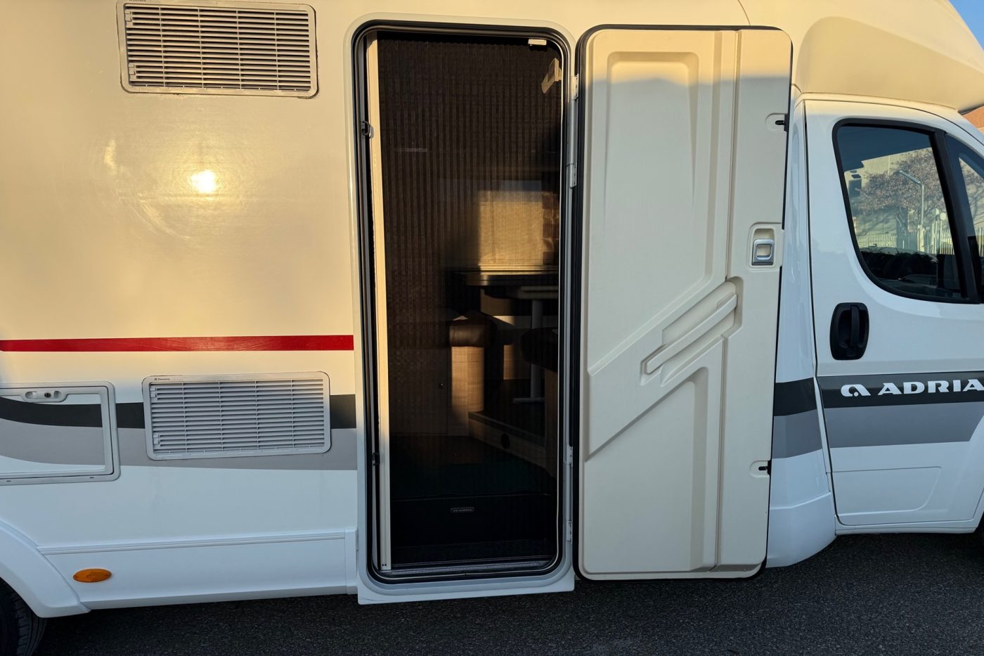 Adria Matrix axess 670 SC - Arno Caravan - foto 5