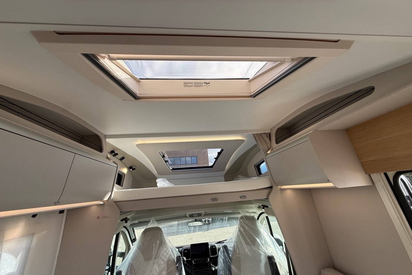 Adria Coral XL 660 SL 60° - Arno Caravan - foto 7
