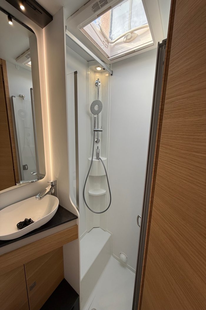 Adria Coral XL 660 SL 60° - Arno Caravan - foto 15