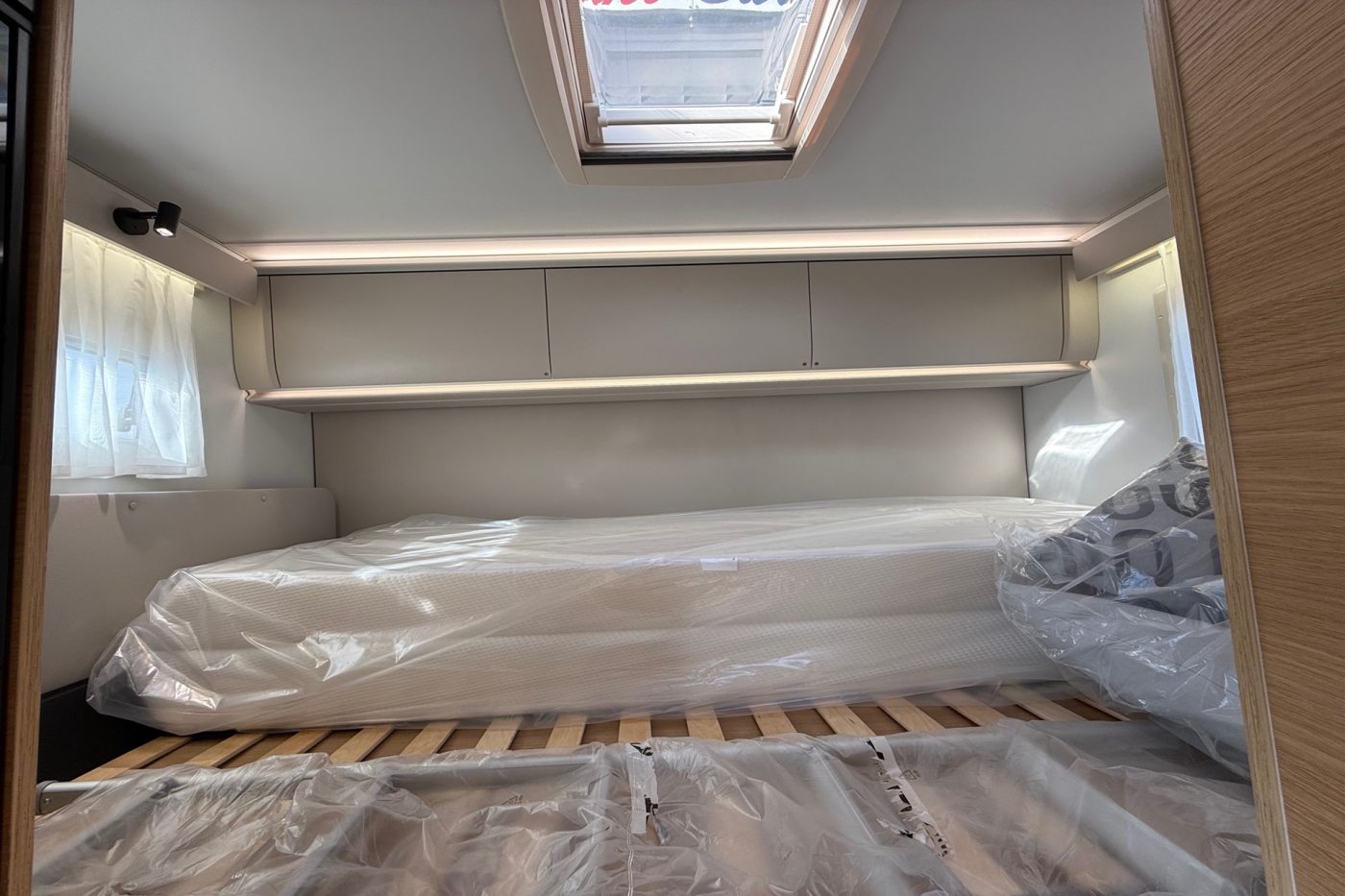 Adria Coral XL 660 DP 60° - Arno Caravan - foto 10