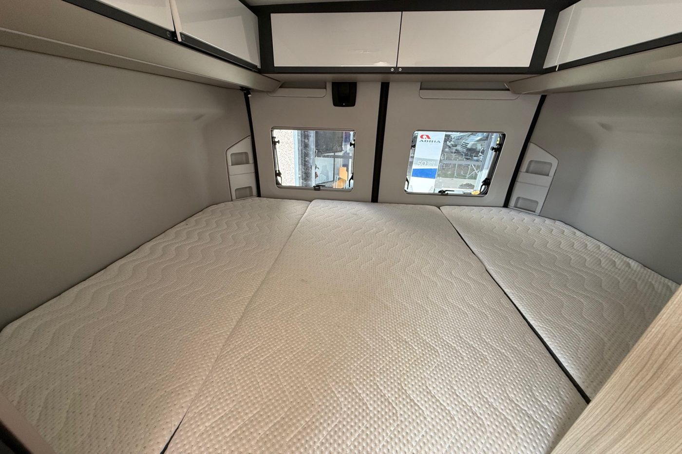 Adria Twin Plus 600 SPB - Arno Caravan - foto 6