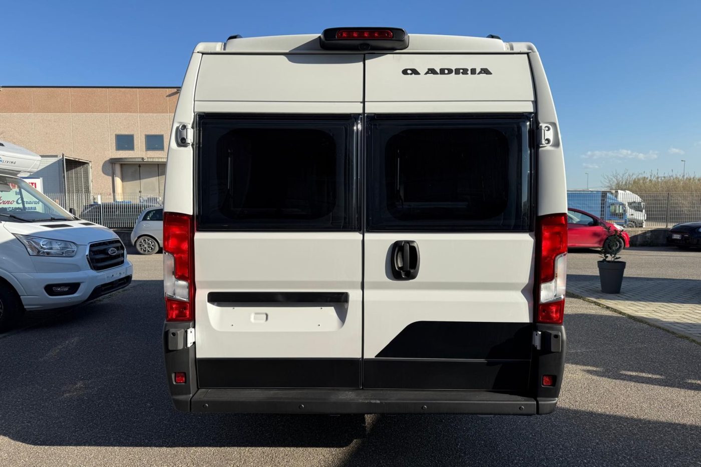 TWIN SUPREME 640 SGX 2025 - Arno Caravan - foto 3