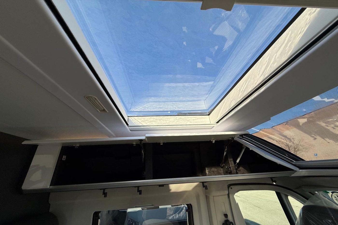 TWIN SUPREME 640 SGX 2025 - Arno Caravan - foto 11