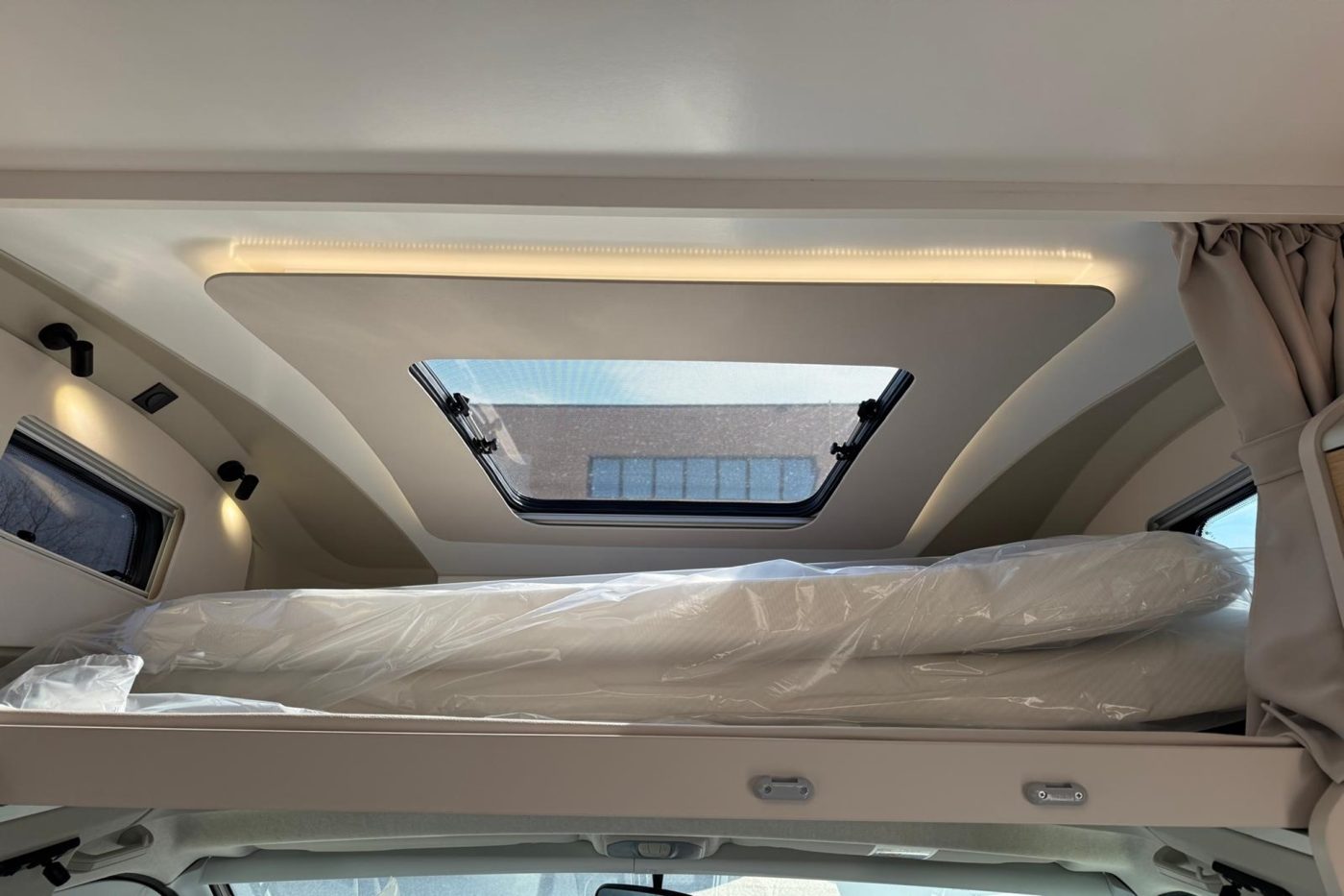 ADRIA CORAL XL 660 SL 2024 - Arno Caravan - foto 8