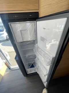ADRIA SONIC PLUS 700SL 180CV CAMBIO AUTOMATICO - Arno Caravan - foto 16