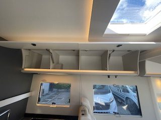 ADRIA SONIC PLUS 700SL 180CV CAMBIO AUTOMATICO - Arno Caravan - foto 32