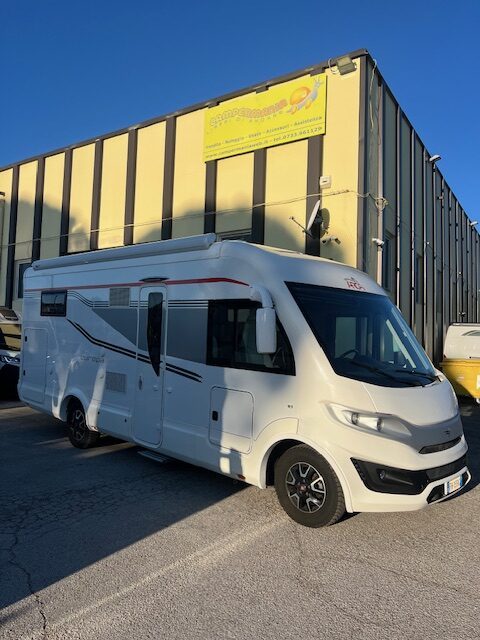 Arca 740 GLG - Campermania - Vendita e Noleggio Camper Nuovi ed Usati