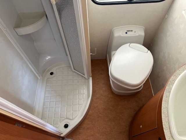 Elnagh Duke 46 - Campermania - Vendita e Noleggio Camper Nuovi ed Usati - foto 10