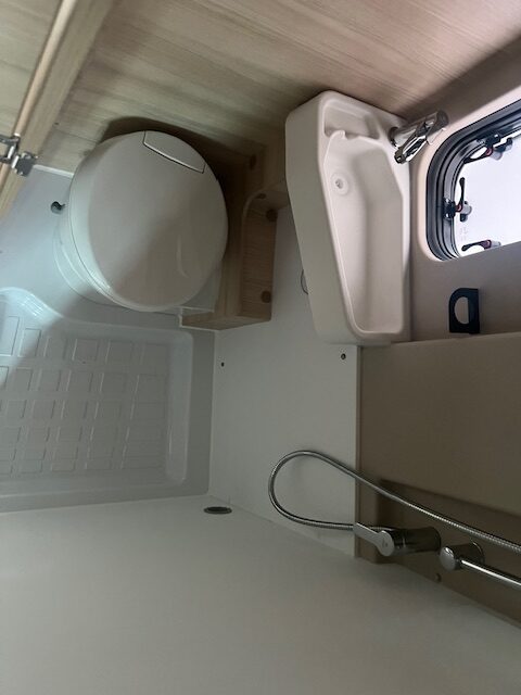 Chausson V 594 FIRST LINE LIGHT - Campermania - Vendita e Noleggio Camper Nuovi ed Usati - foto 9
