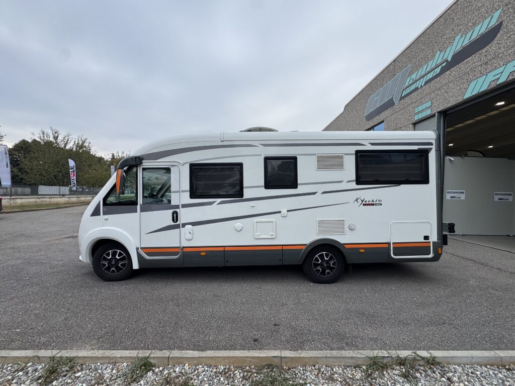 MOBILVETTA K-YACHT TEKNO LINE 80 (Copia)