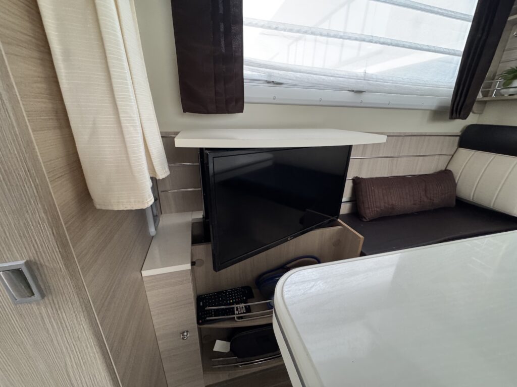MOBILVETTA K-YACHT TEKNO LINE 80 (Copia) - foto 8