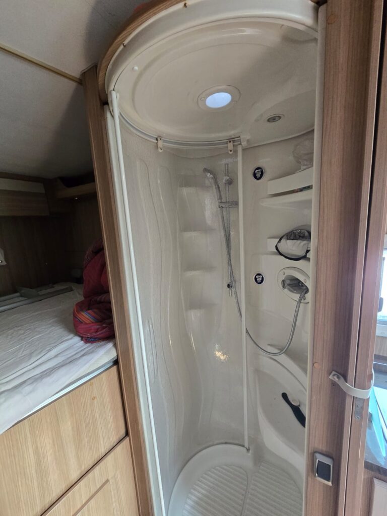 ELNAGH DUKE 54 - foto 16