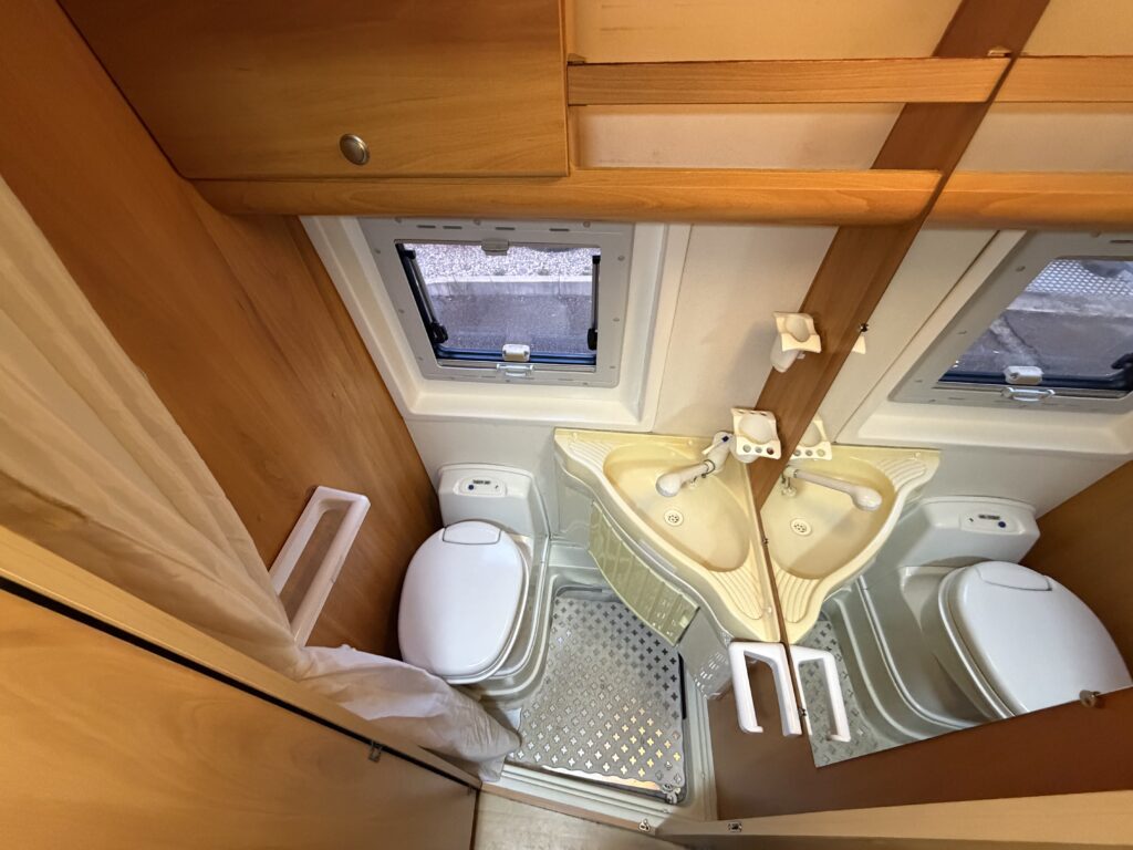 WEINSBERG COSMOS 600 - foto 13