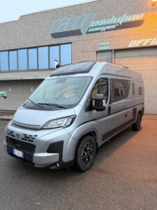 VAN FONT VENDOME CON DOPPIO LETTO MATRIMONIALE - foto 13