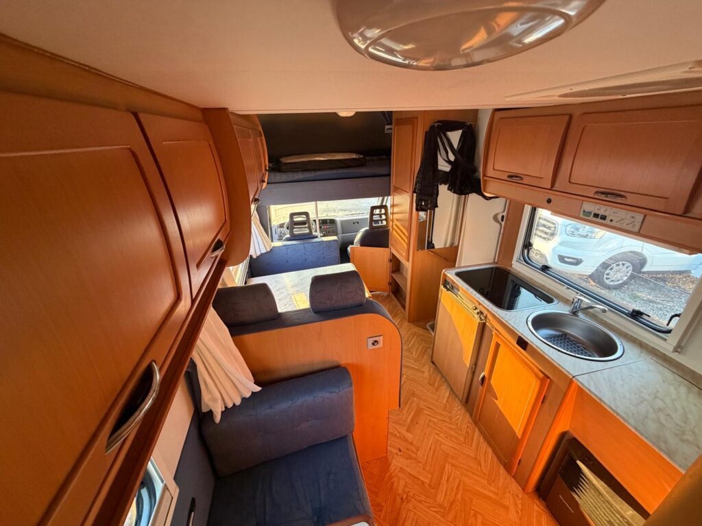 CAMPER MANSARDATO MC LOUIS 431 CON DOPPIA DINETTE - foto 15