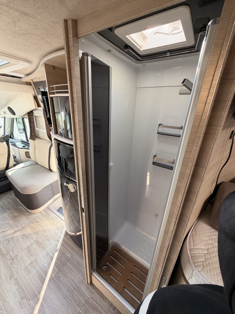 MOTORHOME MOBILVETTA K-YACHT 86 TEKNOLINE CON LETTI GEMELLI - foto 7