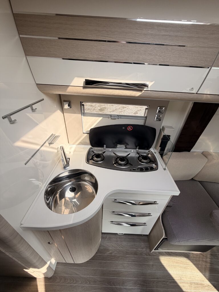 MOTORHOME MOBILVETTA K-YACHT 86 TEKNOLINE CON LETTI GEMELLI - foto 10