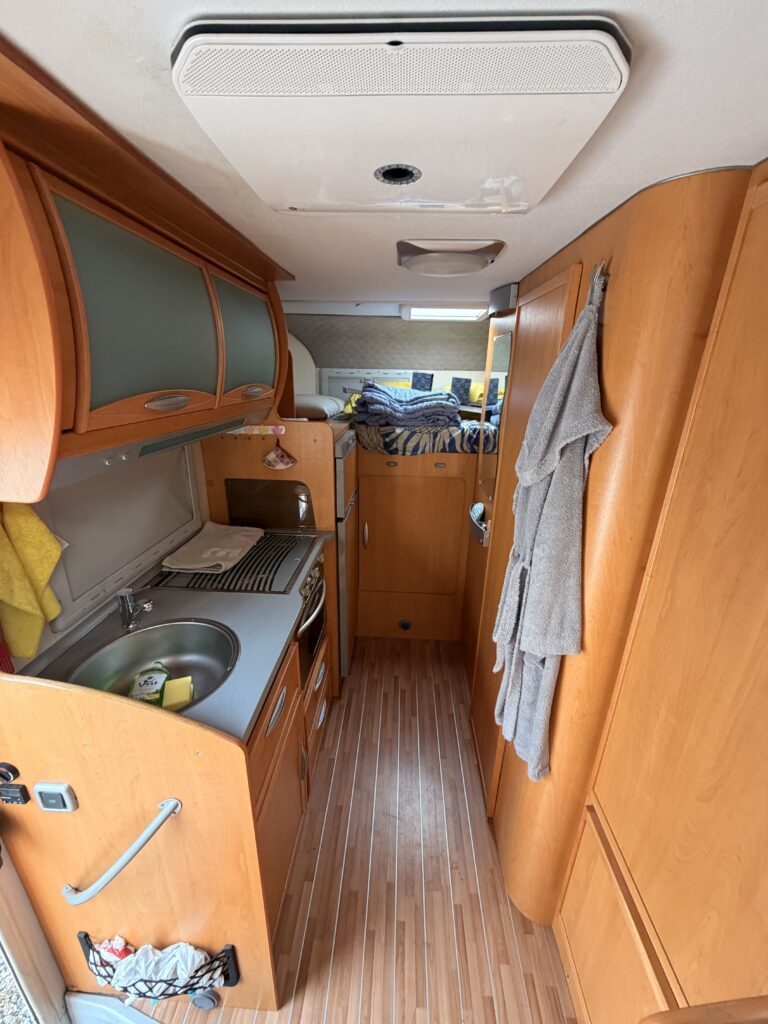 CARAVAN INTERNATIONAL RIVIERA GT - foto 5