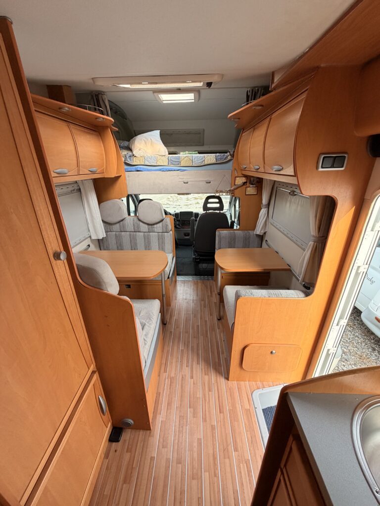 CARAVAN INTERNATIONAL RIVIERA GT - foto 8