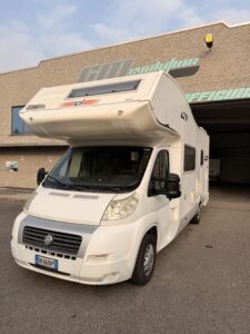 CARAVAN INTERNATIONAL RIVIERA GT - foto 10