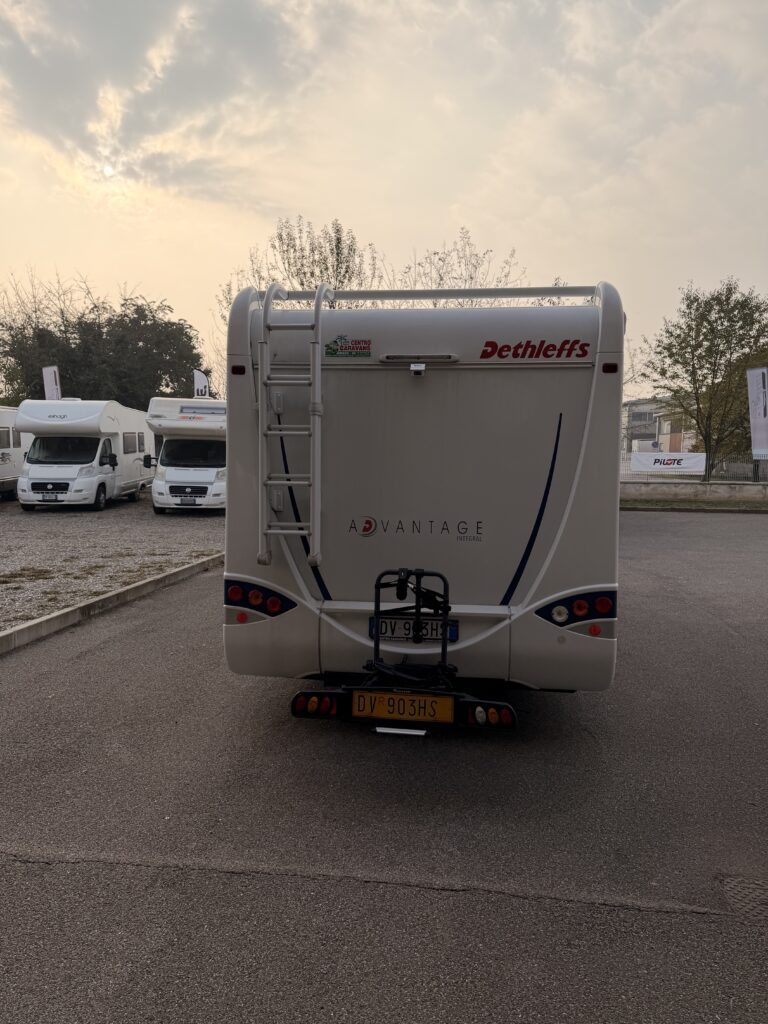 DETHLEFFS I 6571 ADAVANCE INTEGRAL CON LETTO TRASVERSALE - foto 5