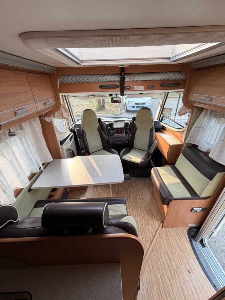 DETHLEFFS I 6571 ADAVANCE INTEGRAL CON LETTO TRASVERSALE - foto 8
