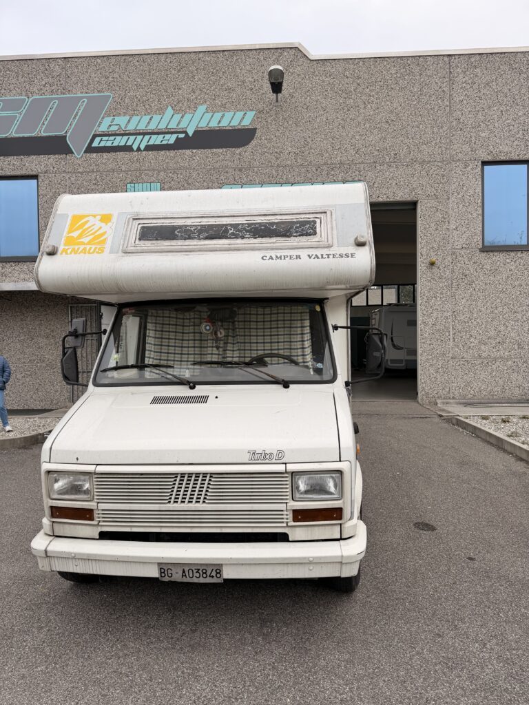KNAUS SUNTRAVELLER