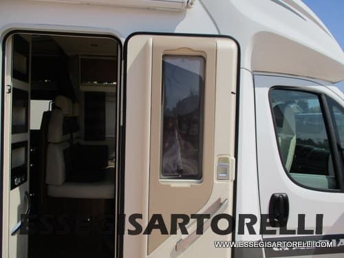 ADRIA MATRIX PLUS M 670 SP 180 CV POWER BASCULANTE MAXI GARAGE UNIPROPR. 2017 - foto 8