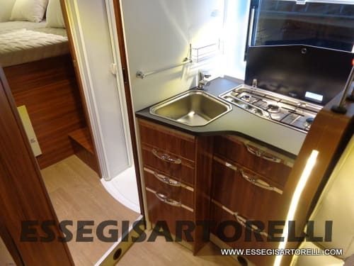 ADRIA MATRIX PLUS M 670 SP 180 CV POWER BASCULANTE MAXI GARAGE UNIPROPR. 2017 - foto 36