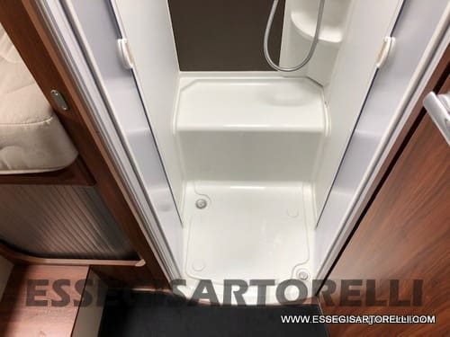 ADRIA MATRIX PLUS M 670 SL GEMELLI GARAGE 2015 DOPPIO CLIMA - foto 9