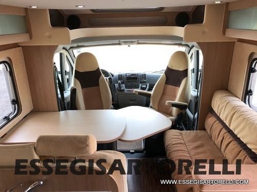 BURSTNER IXEO 666 SEMINTEGRALE BASCULANTE 2009 674 cm DOPPIO CLIMA - foto 5
