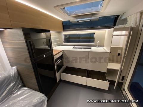 OCCASIONE: ADRIA NEW ASTELLA 704 HP 4 POSTI 01/2025 ALDE CLIMA MACH TENDALINO - foto 112