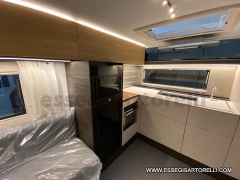 OCCASIONE: ADRIA NEW ASTELLA 704 HP 4 POSTI 01/2025 ALDE CLIMA MACH TENDALINO - foto 33