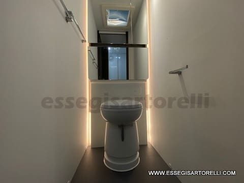 OCCASIONE: ADRIA NEW ASTELLA 704 HP 4 POSTI 01/2025 ALDE CLIMA MACH TENDALINO - foto 75