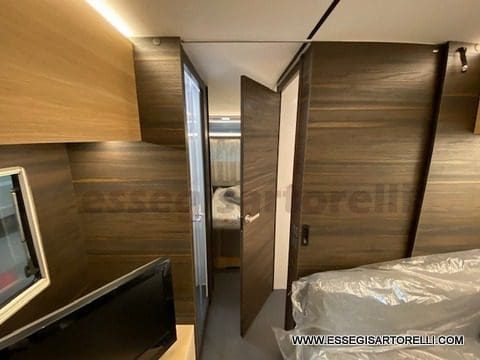 Adria NEW ASTELLA 704 HP caravan top di gamma 4 posti ALDE CLIMA MACH TENDALINO - foto 19